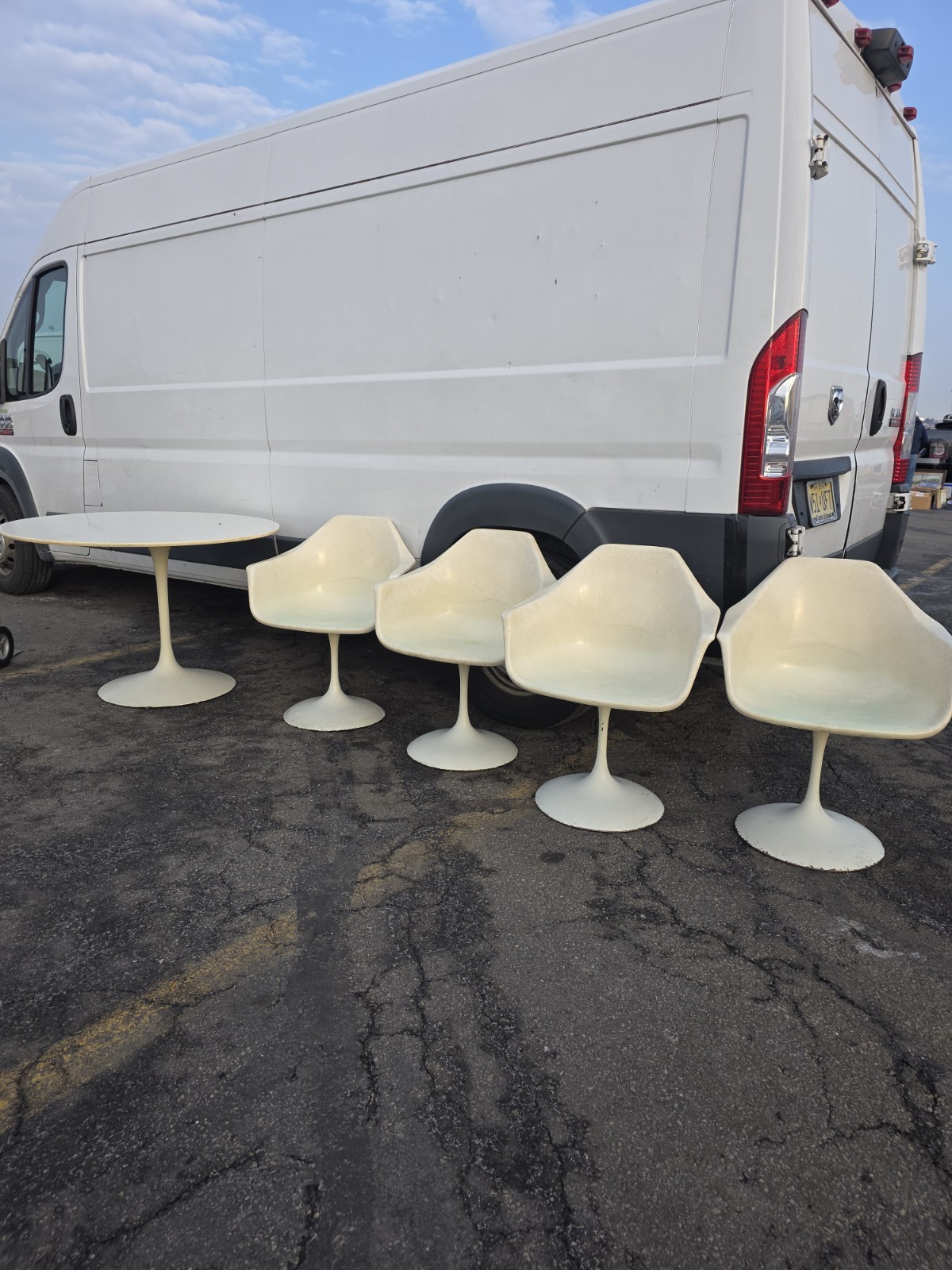 Set of 4 Off-White Mid-Century Modern Swivel Dining Chairs, Matte Plastic