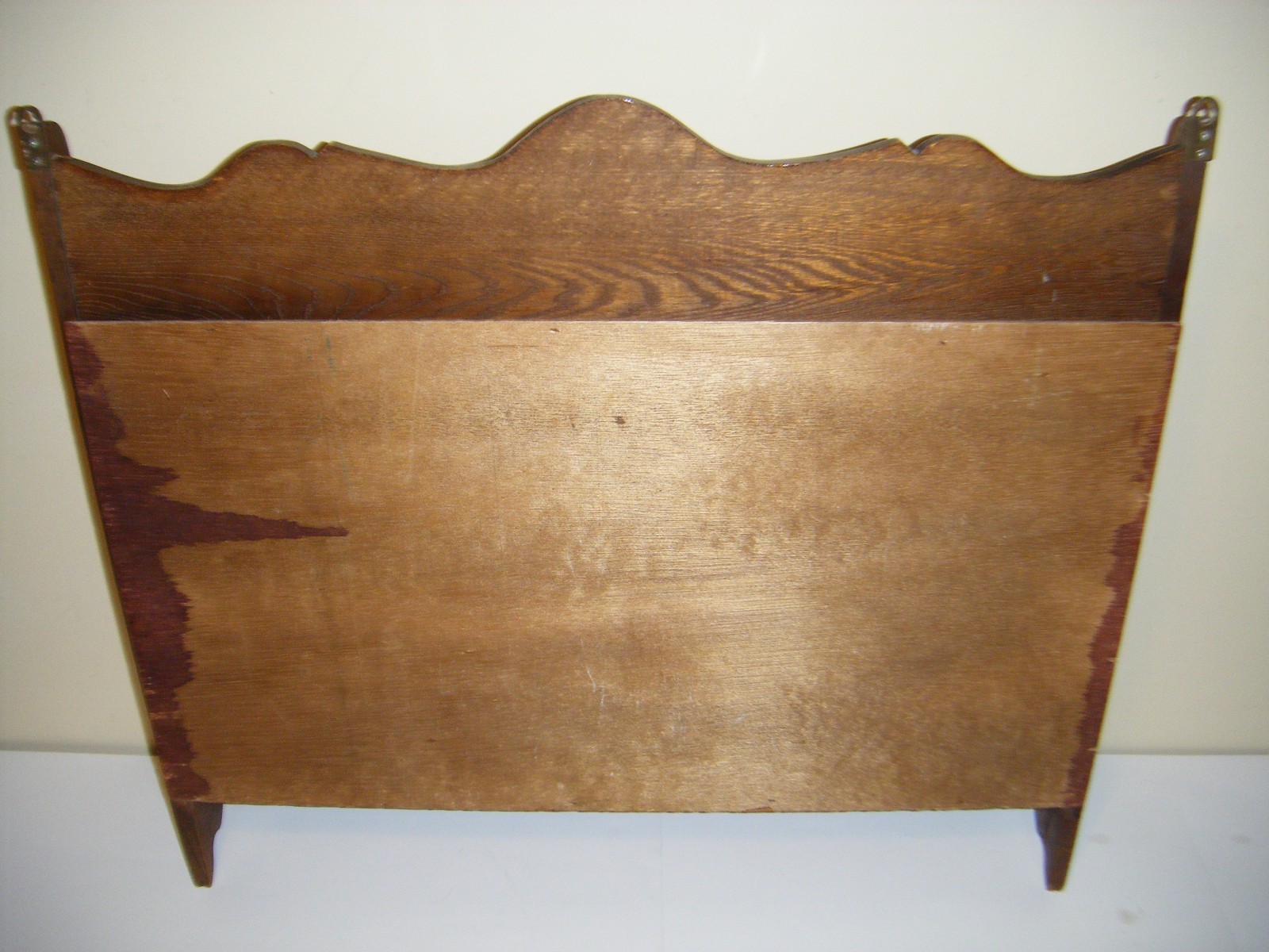 Vintage Wooden Wall Shelf Display With 2-Drawers Etched Shell Design