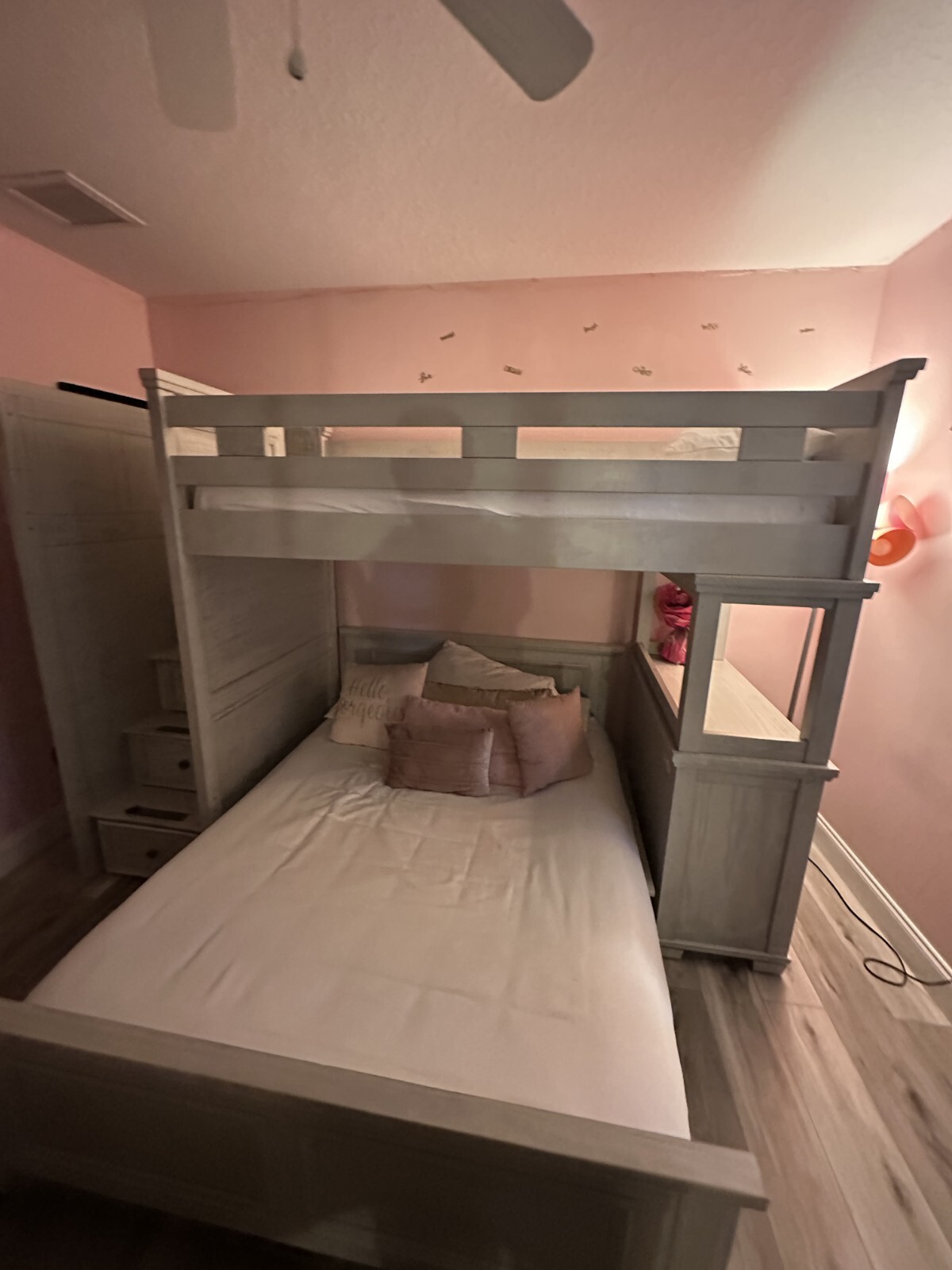 bedroom set