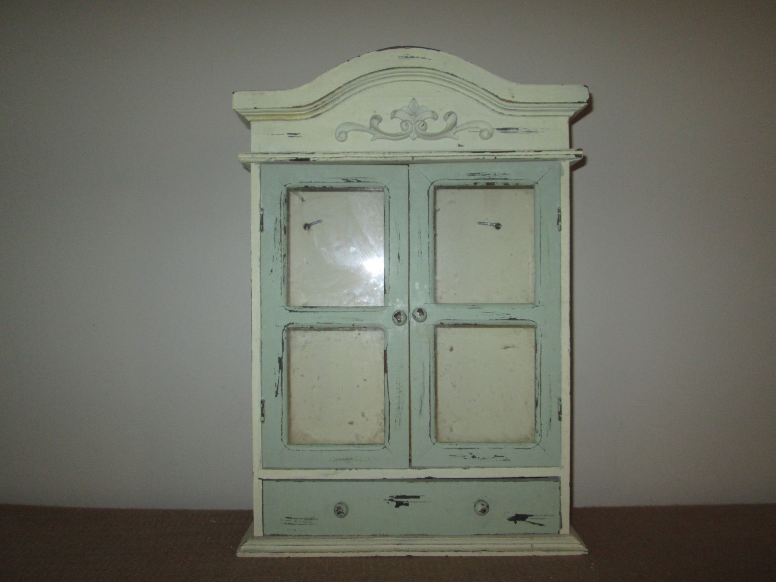 16.5″ Chippy Shabby Cream + Mint Green Display Wall Cupboard Cabinet Glass Doors