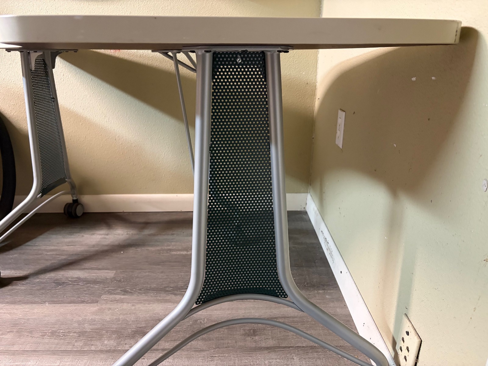 KI Enlite Collaboration Tables Student Desks Nesting Group Homeschool