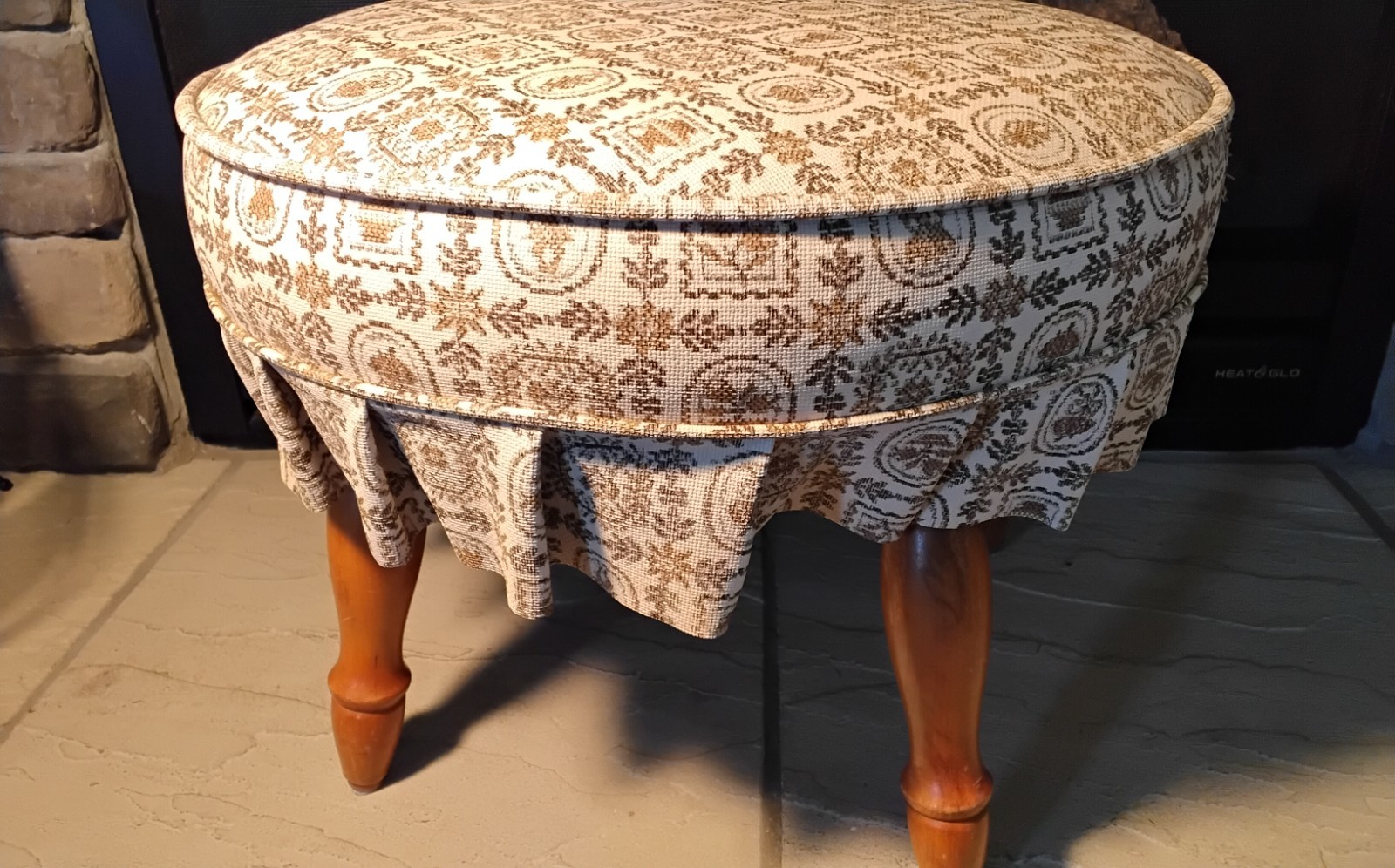 Vintage Retro Fabric Round Footstool Ottoman w Wood Legs, Vinyl Fabric Skirt