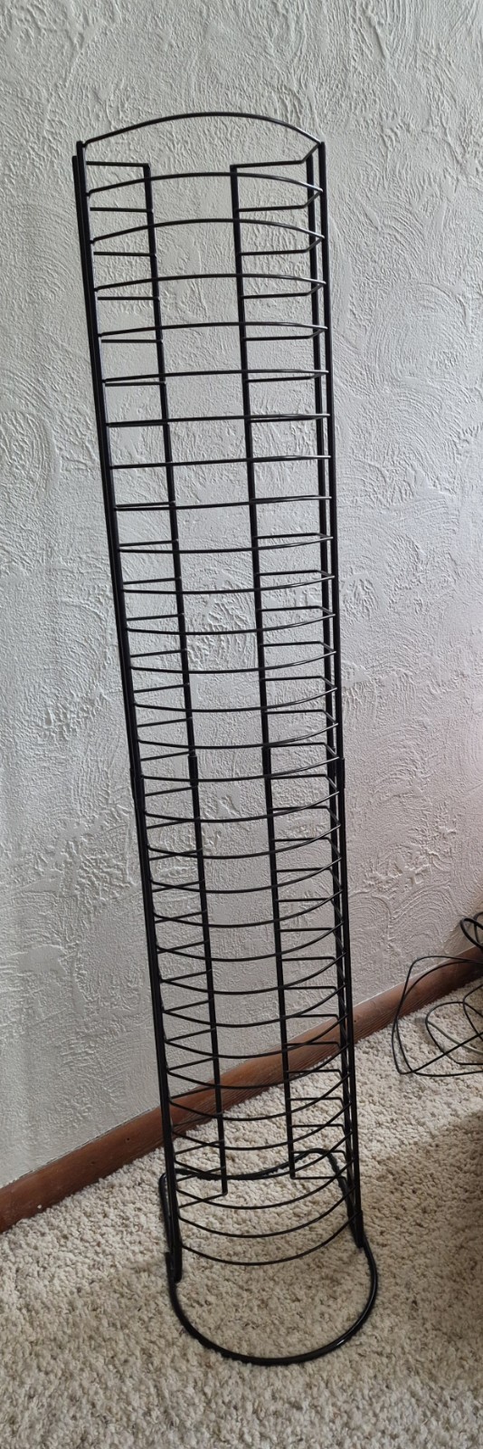 44″ VHS Tape Storage Tower Rack Black Metal Wire Holds 30 VHS Tapes READ