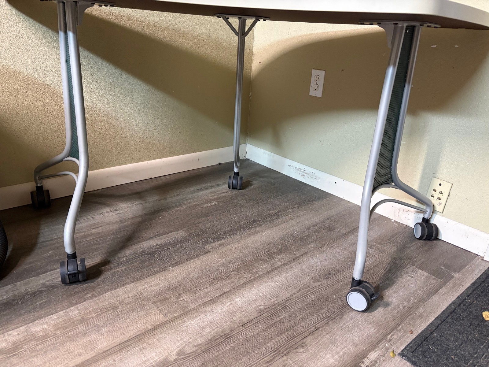 KI Enlite Collaboration Tables Student Desks Nesting Group Homeschool