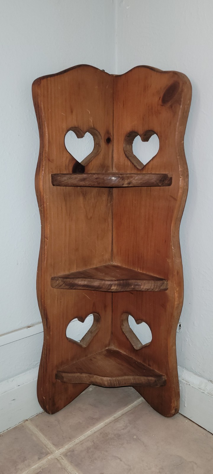 Vtg Rustic Wood Wall Corner Shelf Heart Cutout Country Handmade .5″x9.5″x 8″