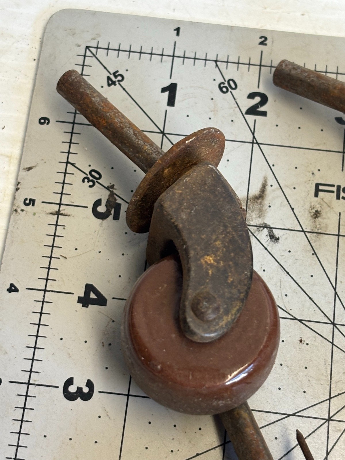 Lot 4 Vintage Brown Porcelain Furniture Stem Casters Wheels Rusty Parts
