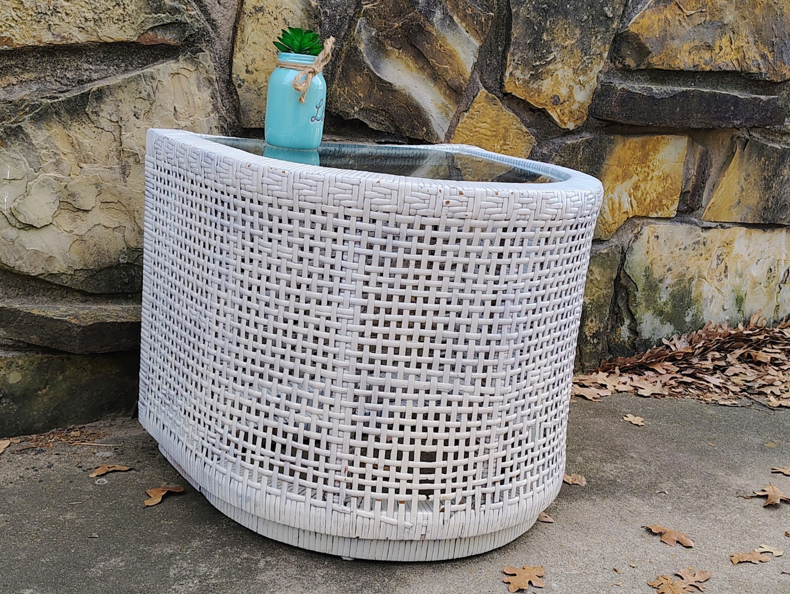 17×20 Glass Top Shabby Chic Half Round Circle Demilune Wicker End Table