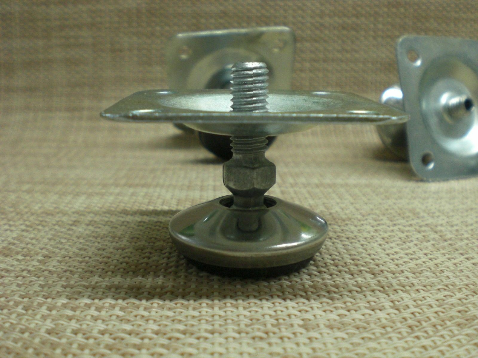 4 Piece Set Furniture Feet + Mounting Plate Stainless Steel Chrome Plate M8 Height 4cm.