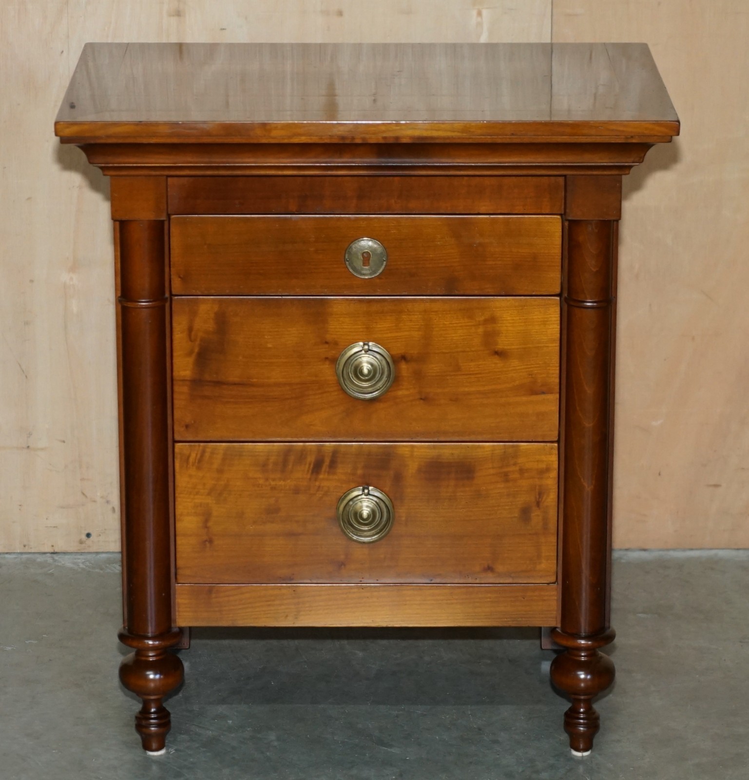 PAIR OF GRANGE FURNITURE PARIS FRANCE CHERRYWOOD NIGHTSTANDS OR LAMP WINE TABLES