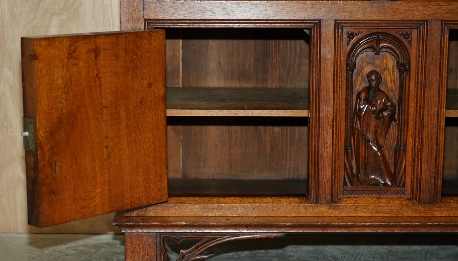 EXQUISITE GOTHIC REVIVAL CIRCA 1860 HAND CARVED SIDEBOARD MUST SEE PICTURES