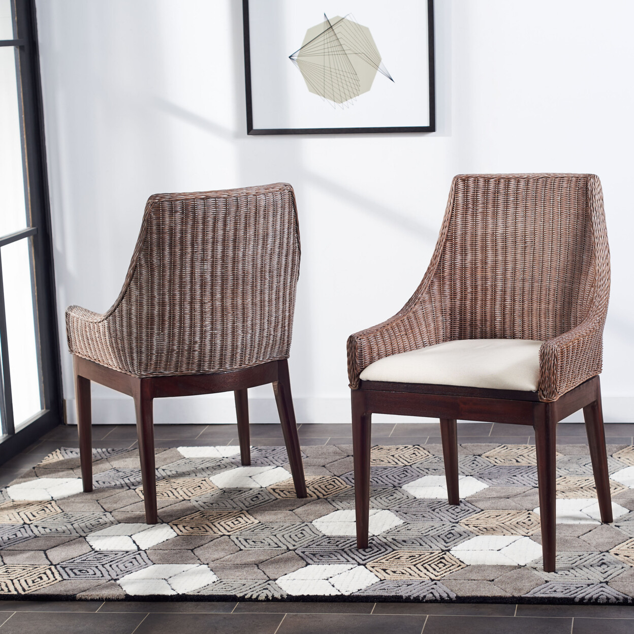 SAFAVIEH Franco Sloping Chair | Brown / White |