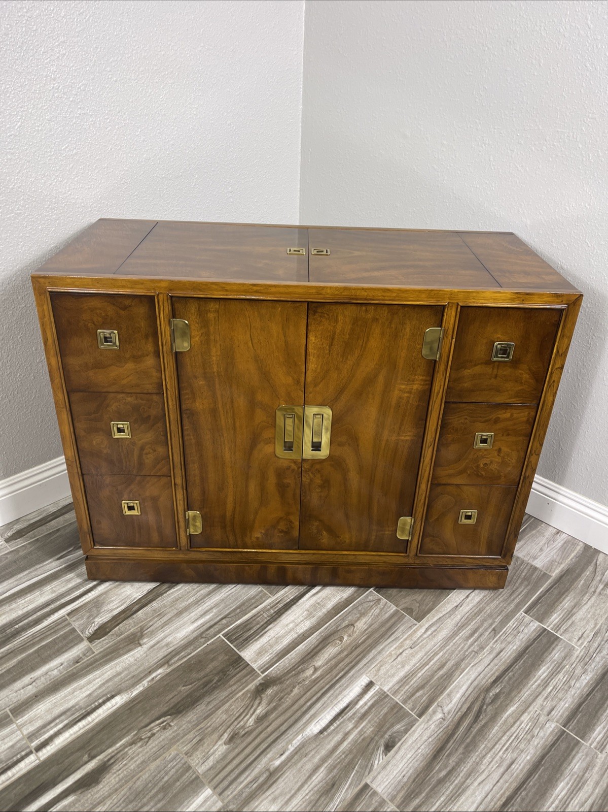 Drexel Heritage Dynasty Burlwood MCM Bar Cart/Buffet ON WHEELS