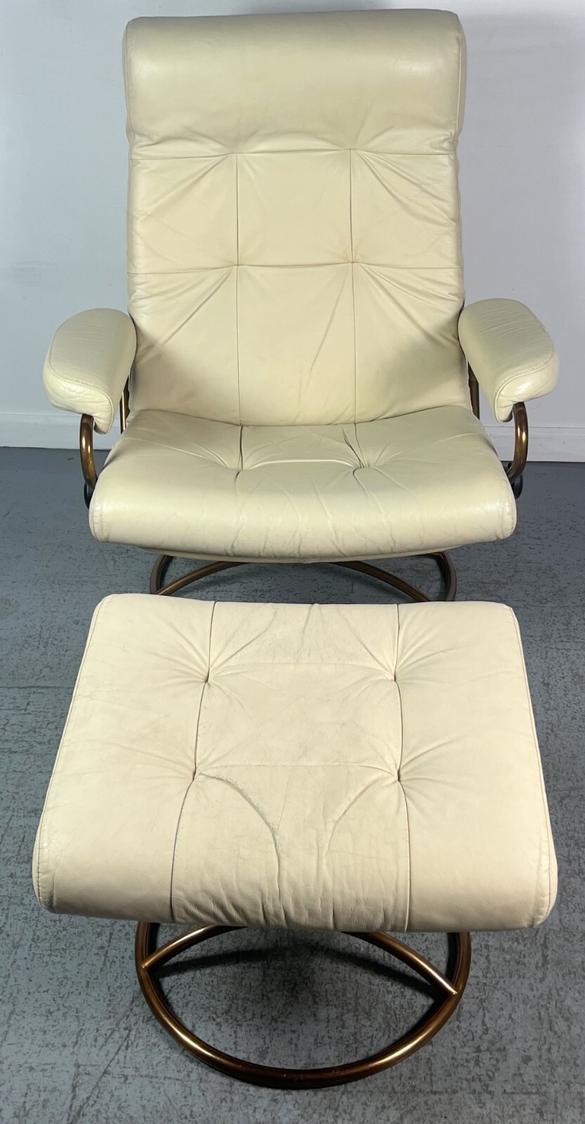 Vintage Mid Century Ekornes Stressless Recliner /Ottoman Cream Leather on Brass