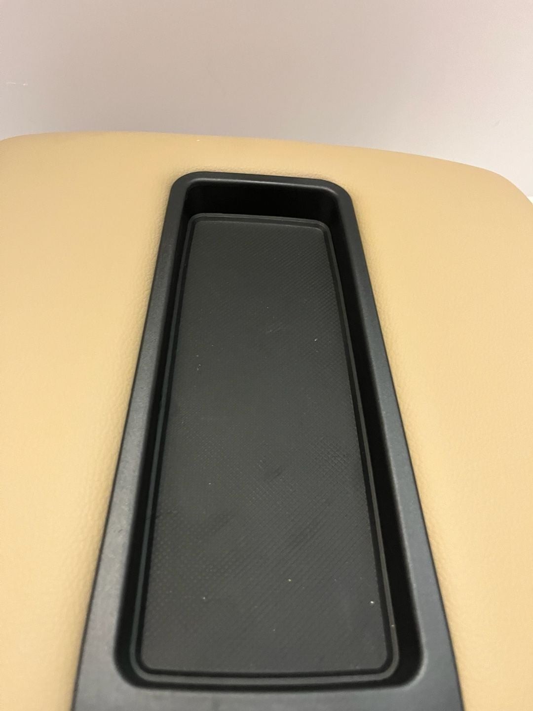 Beige Center Console Armrest Lid for 2002-2006 Cadillac Escalade