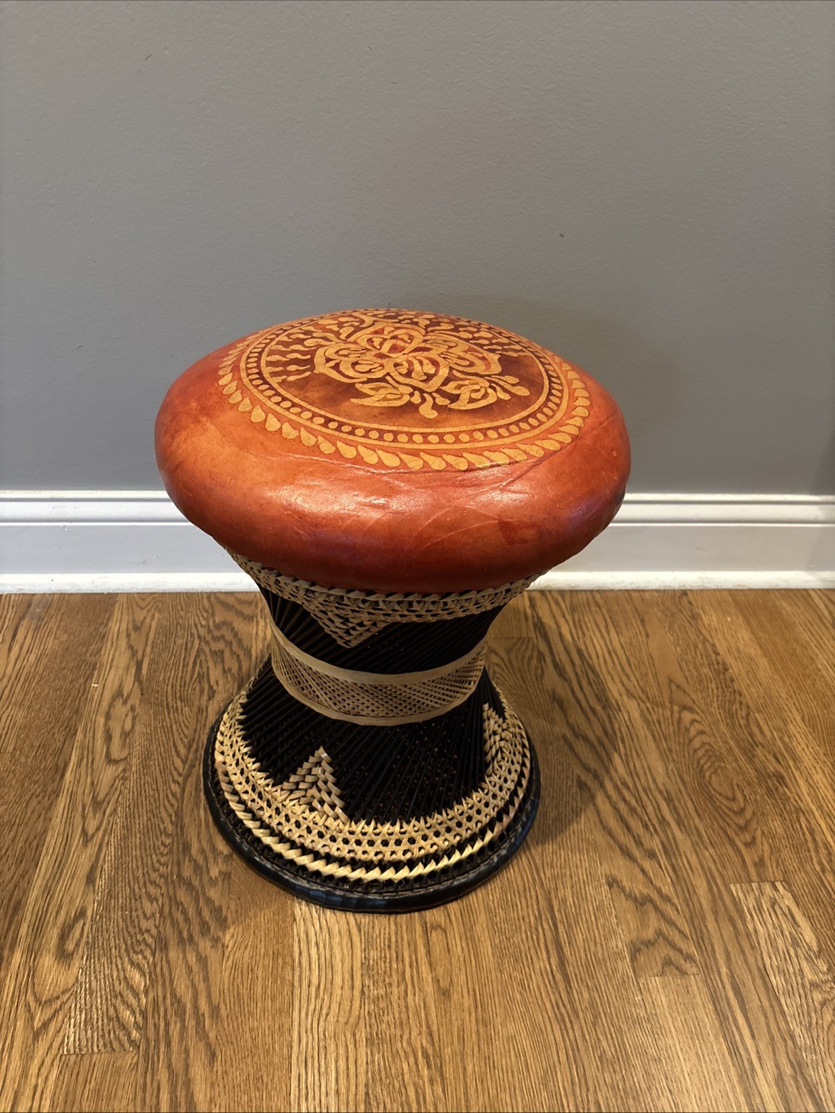Pier 1 Leather Wicker Rattan BOHO Ottoman Stool Chair