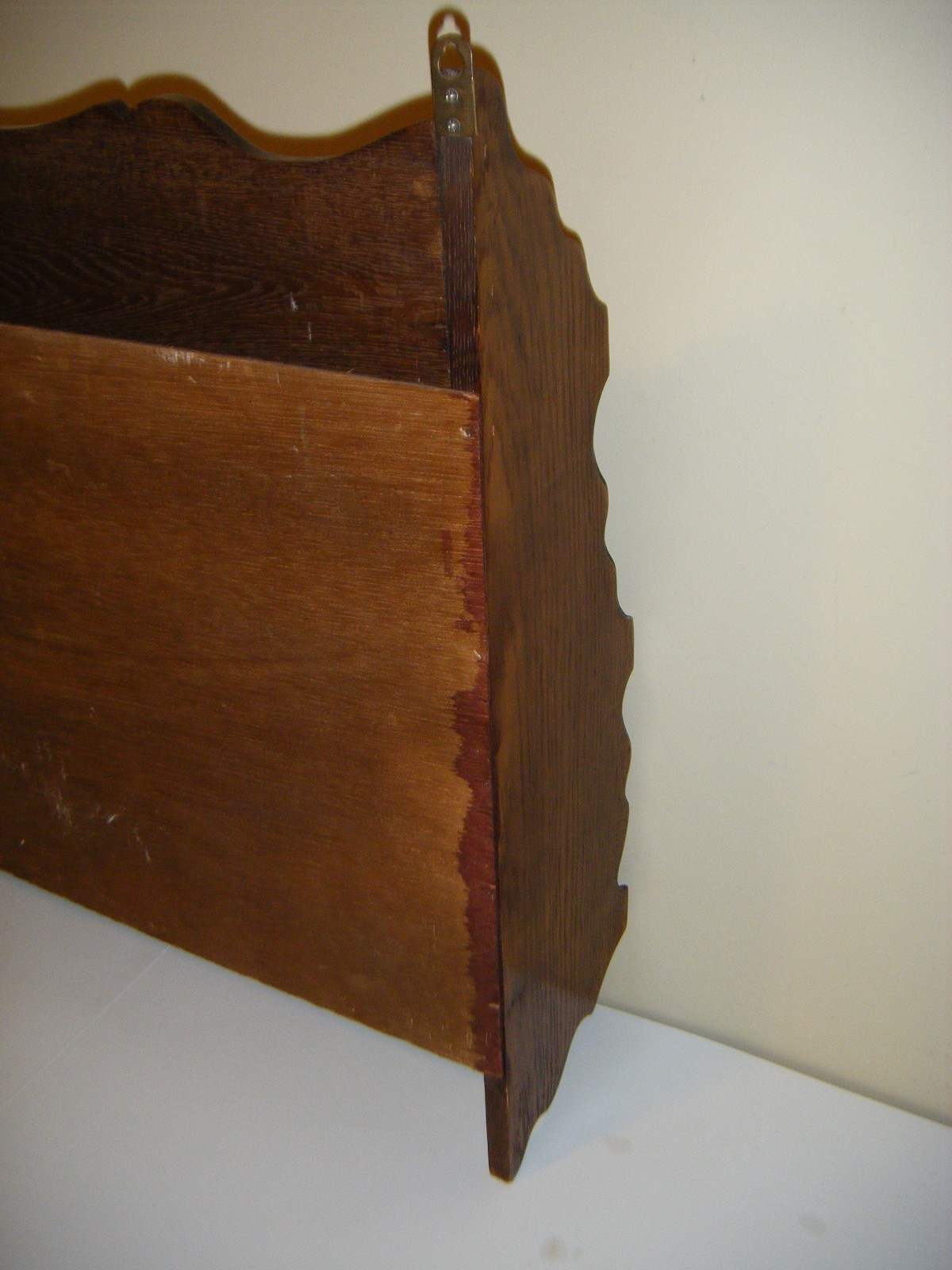 Vintage Wooden Wall Shelf Display With 2-Drawers Etched Shell Design