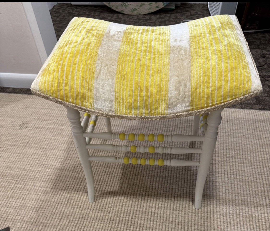 Vintage vanity stool/ dressing table stool. 20th Centry