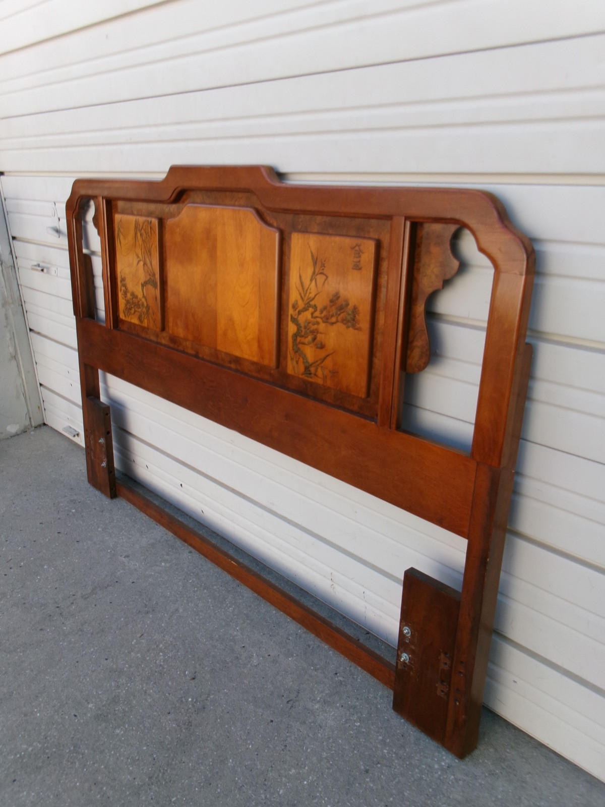 Asian Queen size Headboard Bassett Pagoda Chinoiserie Mandarin Emperor Japanese