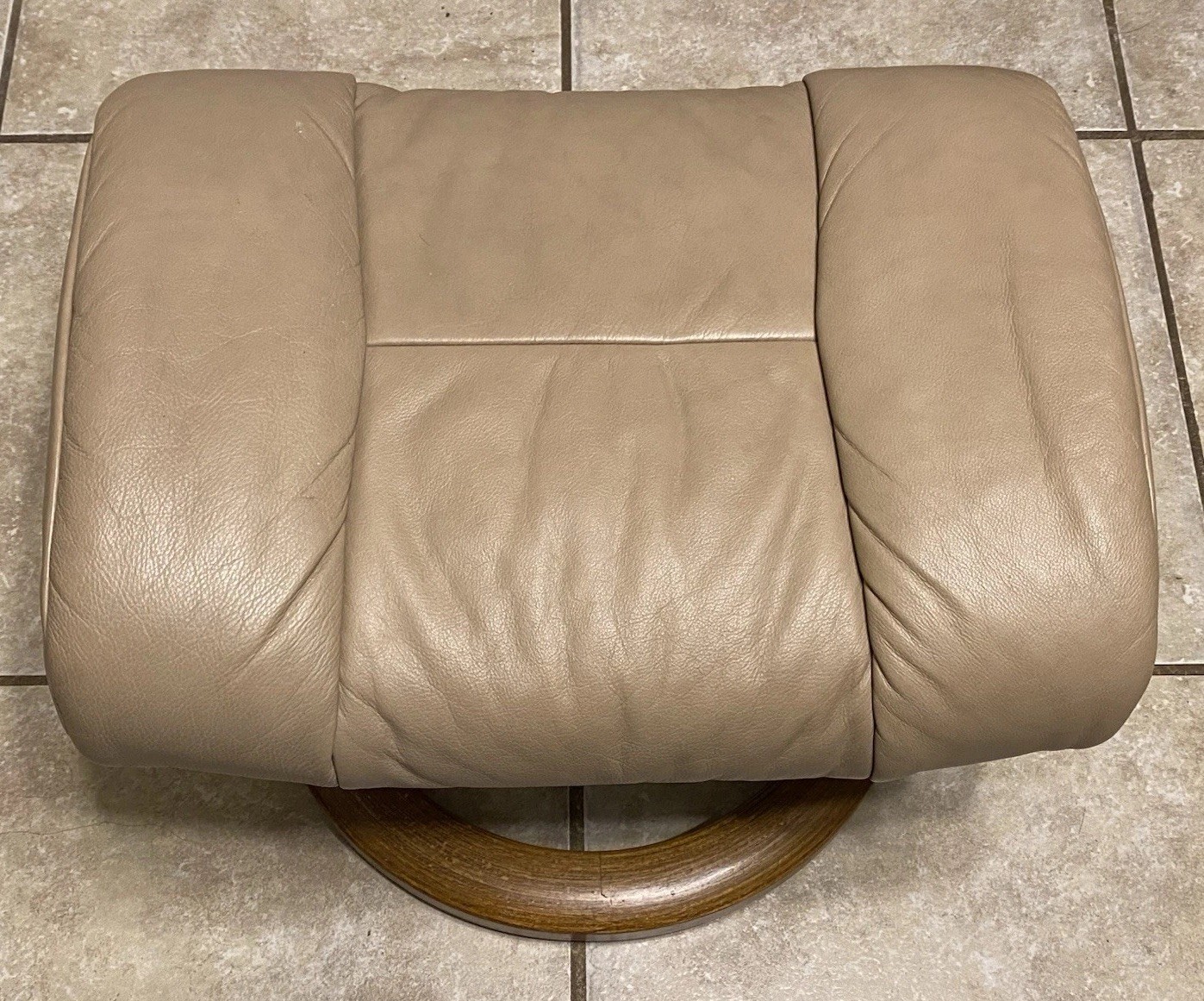 Ekornes Stressless ‘Mayfair’ Leather Recliner Chair & Ottoman Norway Furniture