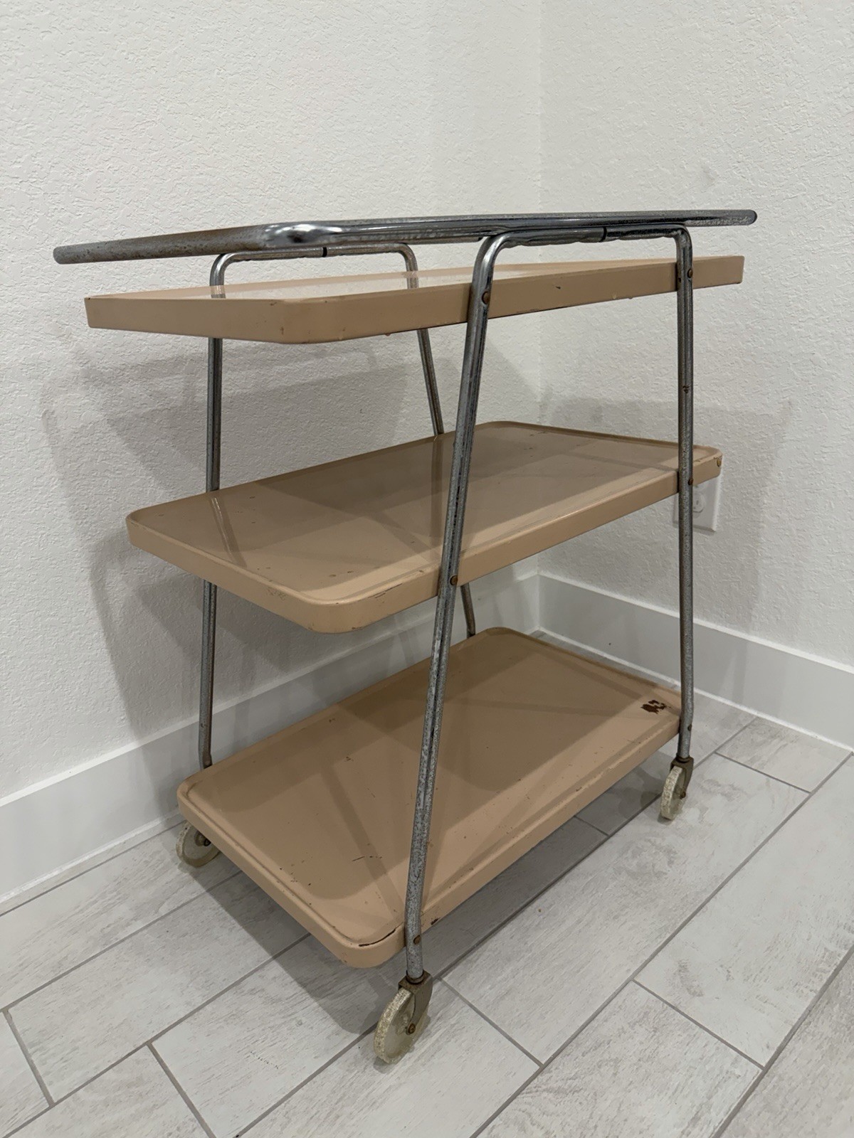Vintage Cosco 3 Tier Cart Metal Rolling Bar Serving MCM Atomic Retro Beige Tan