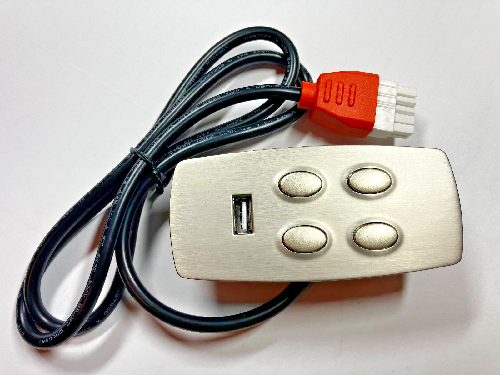 BRAND NEW! LEFT SIDE La-Z-Boy Recliner Buttons w/ USB Port 10.000268.1000 LSS