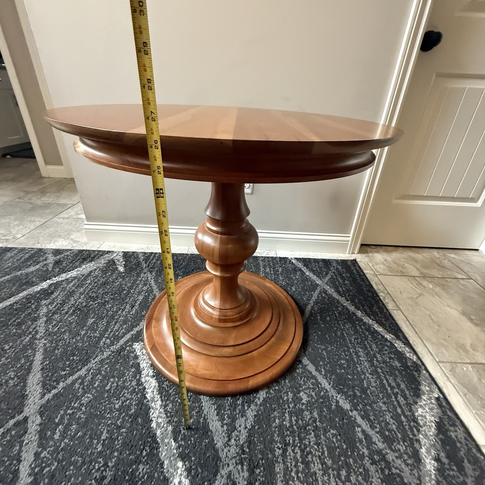 Ethan Allen Warren Round End Side Table Pedestal 28” x 26” MapleWood PICKUP ONLY