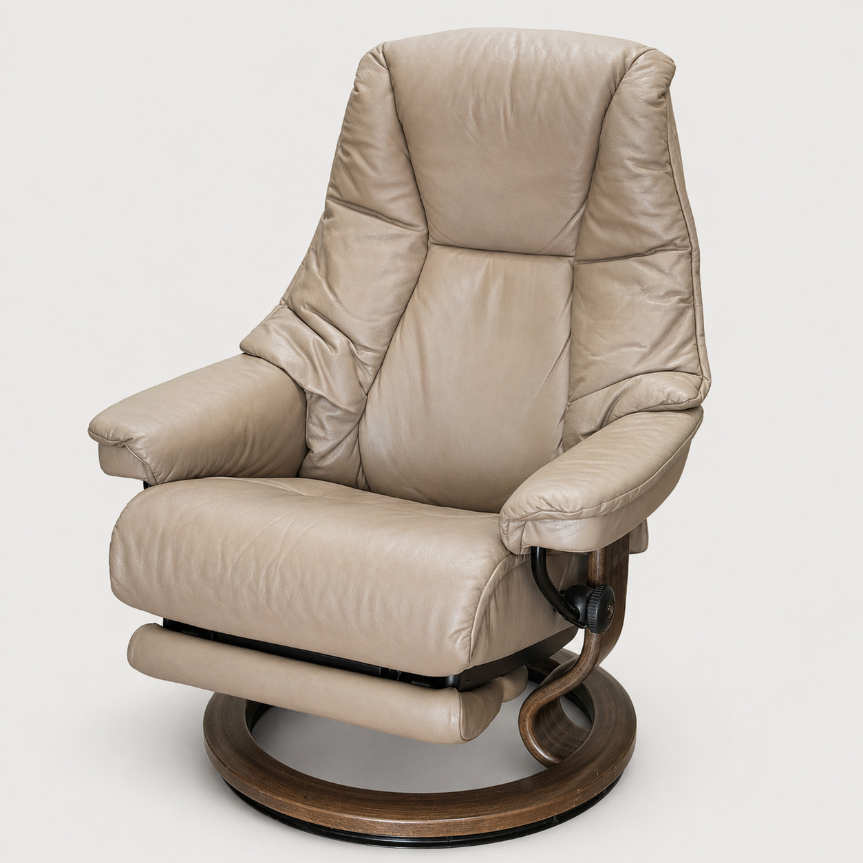 Ekornes Stressless Live Recliner Chair Medium Sand Leather Power LegComfort Foot