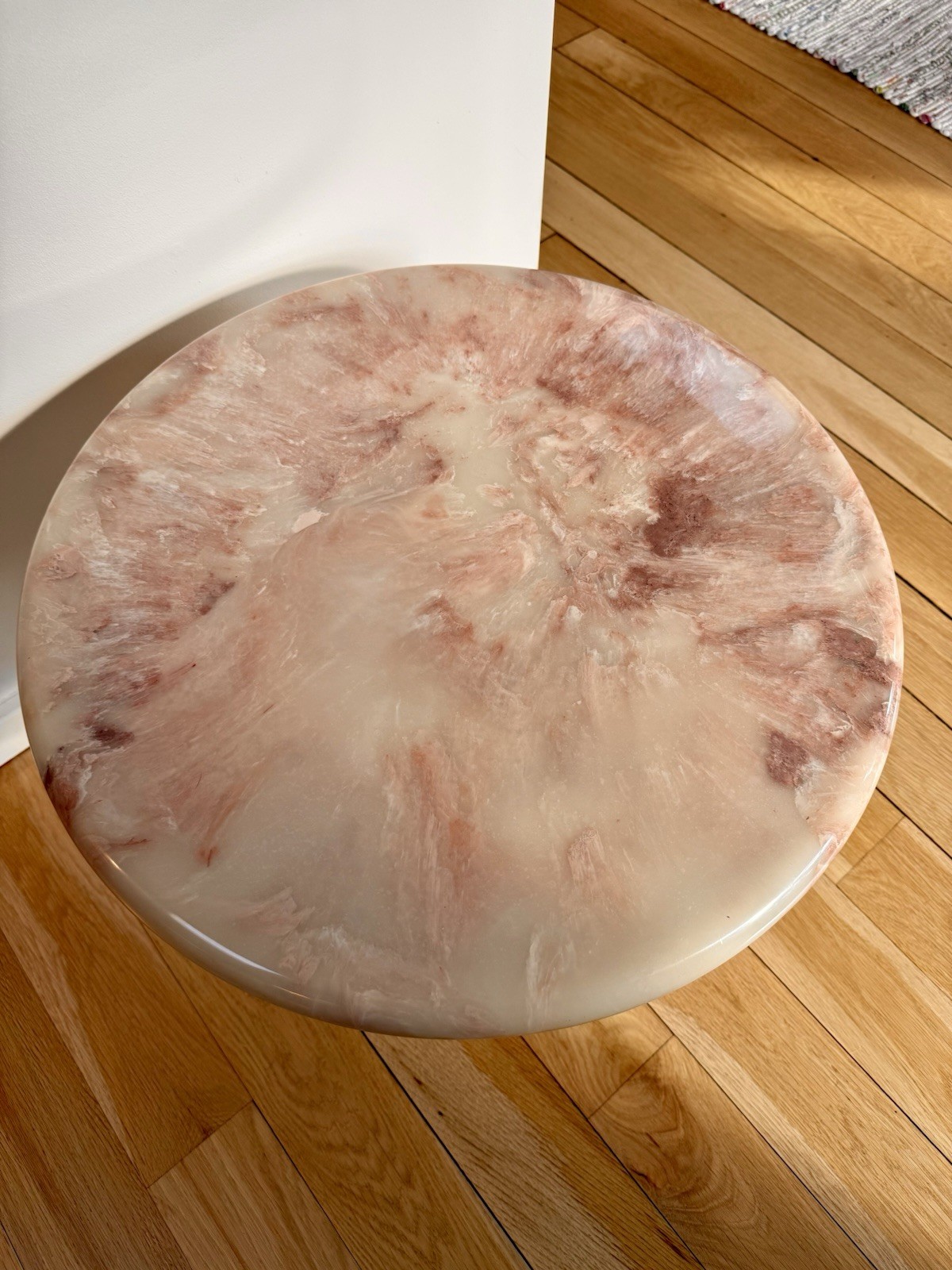 Vintage Post Modern Faux Rose Onyx Resin Mushroom Side Table Lamp