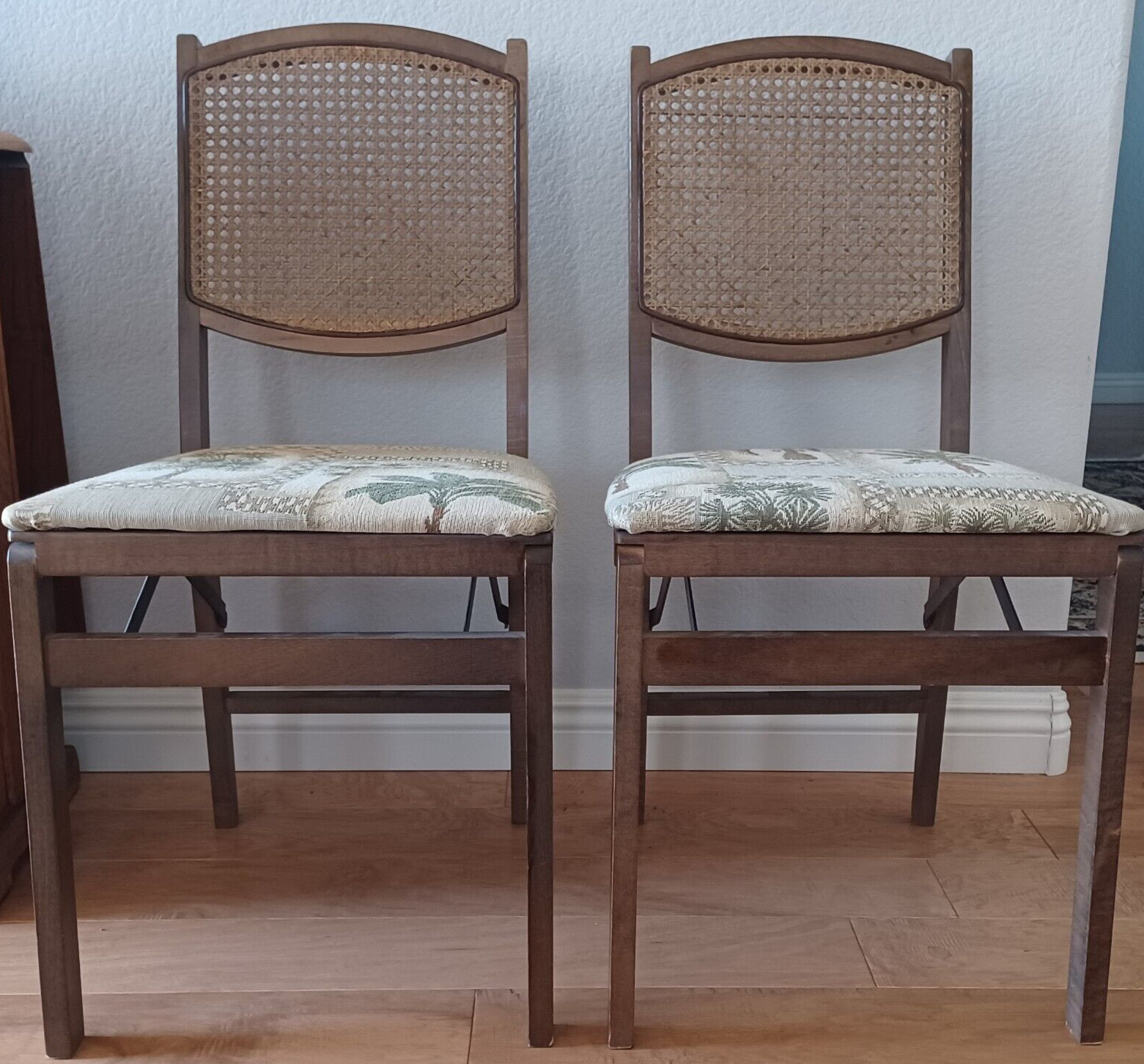 Stakmore Cane Back Folding Chair Set of 2, Fruitwood Vtg Tommy Bahama Airstream