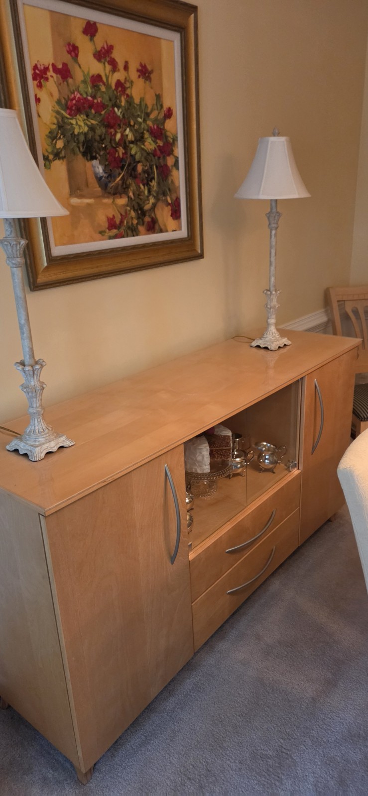 8 Piece Maple Dining Room SET, The Set also Includes 1 Leaf $350