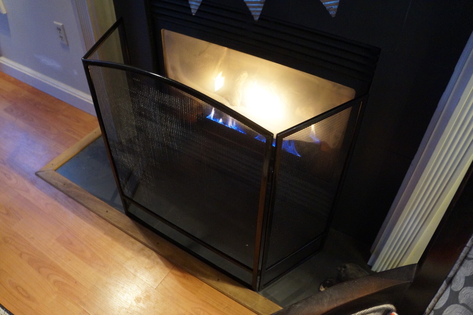 PANACEA BLACK GLOSS STEEL FIREPLACE SCREEN 48 x 26 x .6″ NEW SHIPPED FREE TO USA