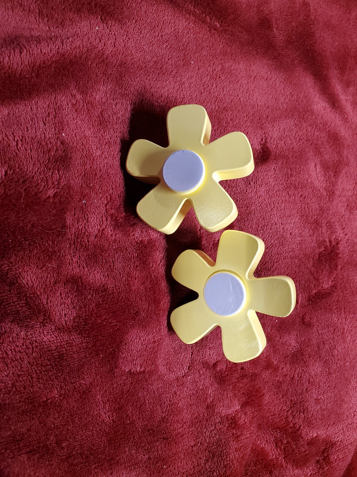 Lot Of 10 Novelty Wooden Draw Pull/ Knobs – Daisies – (5 Pair)