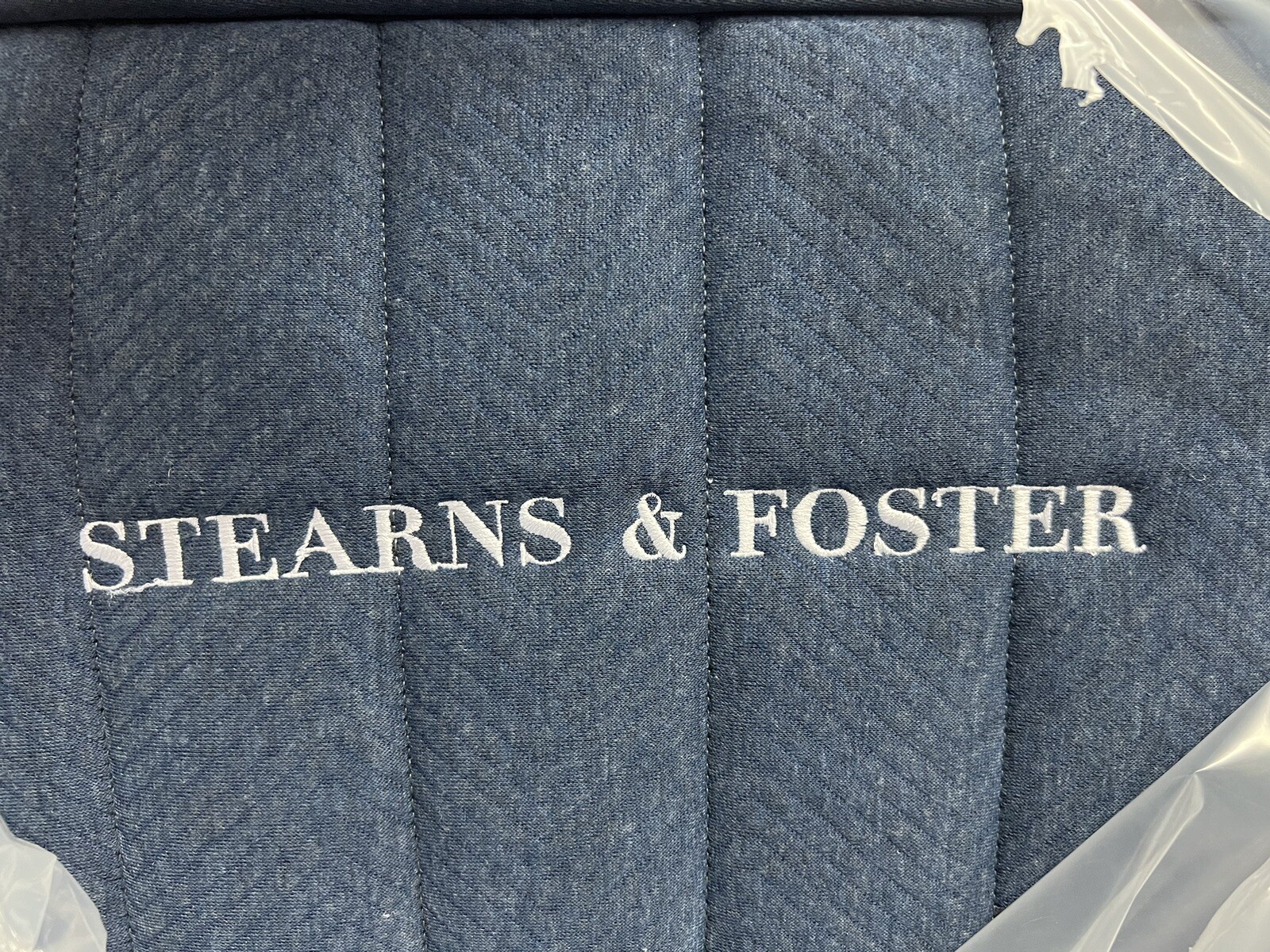 STEARNS & FOSTER LUX ESTATE KING ULTRA FIRM 14.5″ MATTRESS NEW CLEARANCE