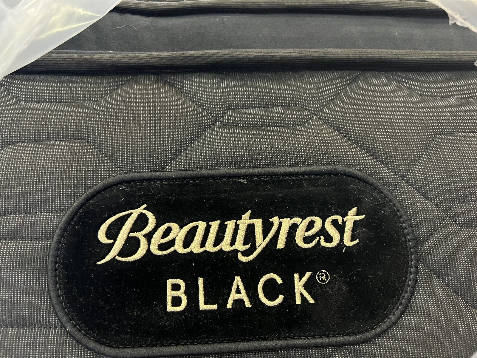 SIMMONS BEAUTYREST QUEEN BLACK SERIES 3 PILLOWTOP PLUSH MATTRESS NEW CLEARANCE