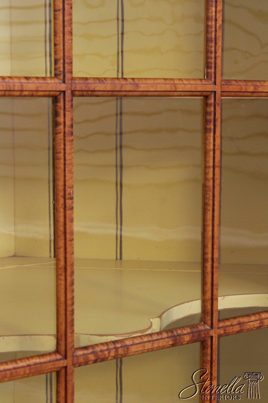 L72586: DAVID SMITH Tiger Maple 2 Piece Country Corner China Cabinet
