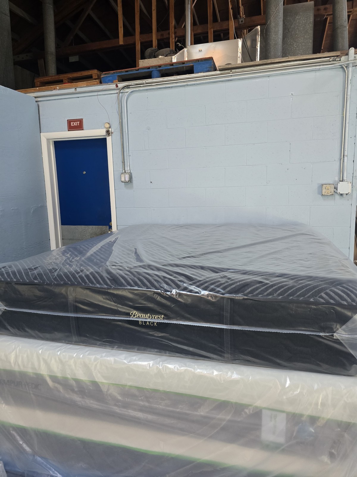 Beautyrest Black Series One King/ Cal-King (Check Description)