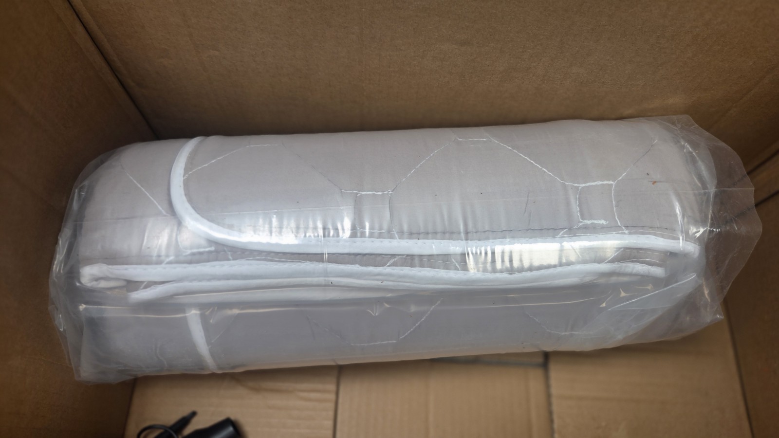 Free Flow Full Wave Water Mattress, Square Waterbed Mattress #2360K R9