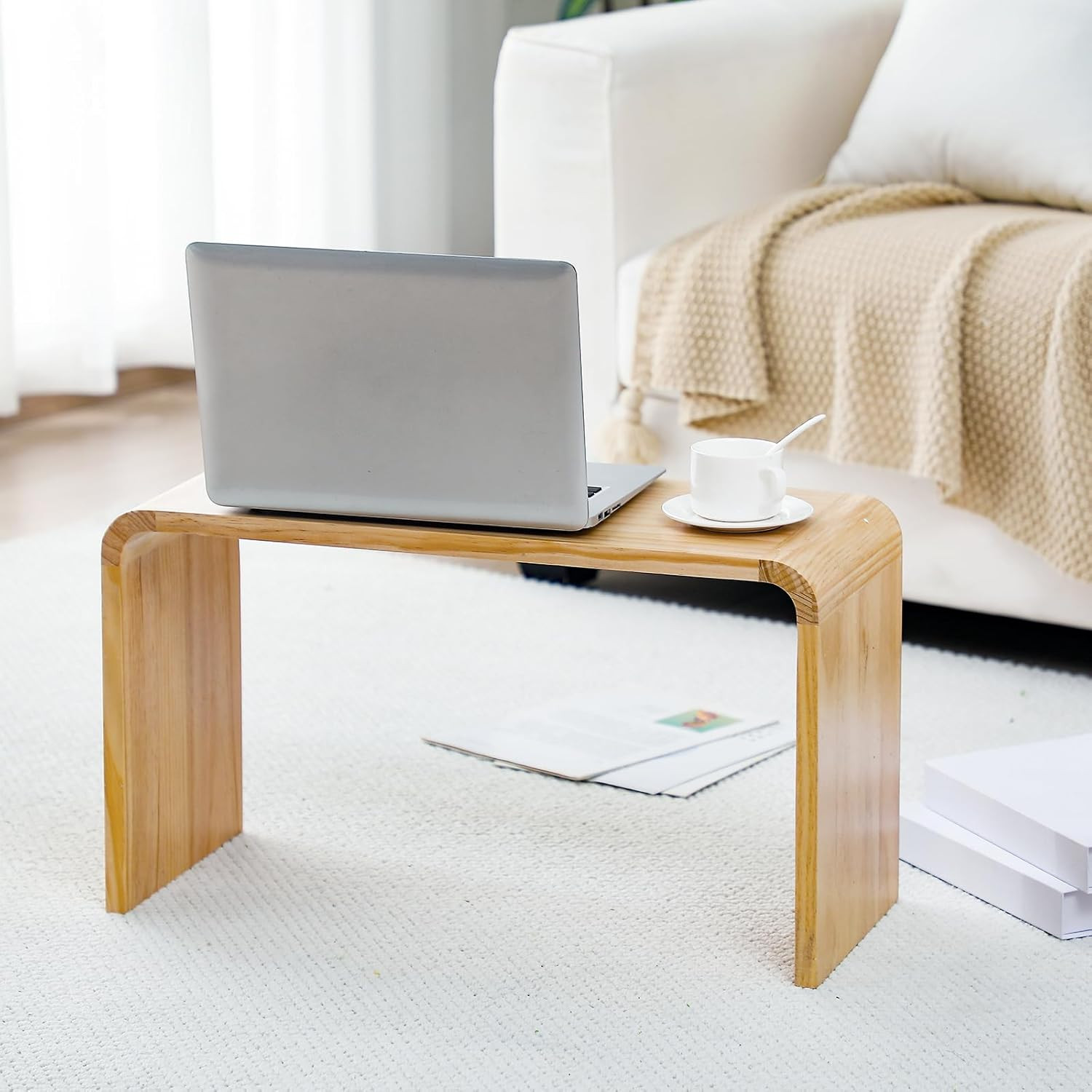 C-Shaped Solid Wood Side Table for Living Room – Perfect Snack Tray