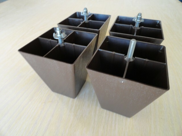 4 1/2 in  Plastic Tapered Furniture Leg Set of 4 Includes Hardware Ships Free 