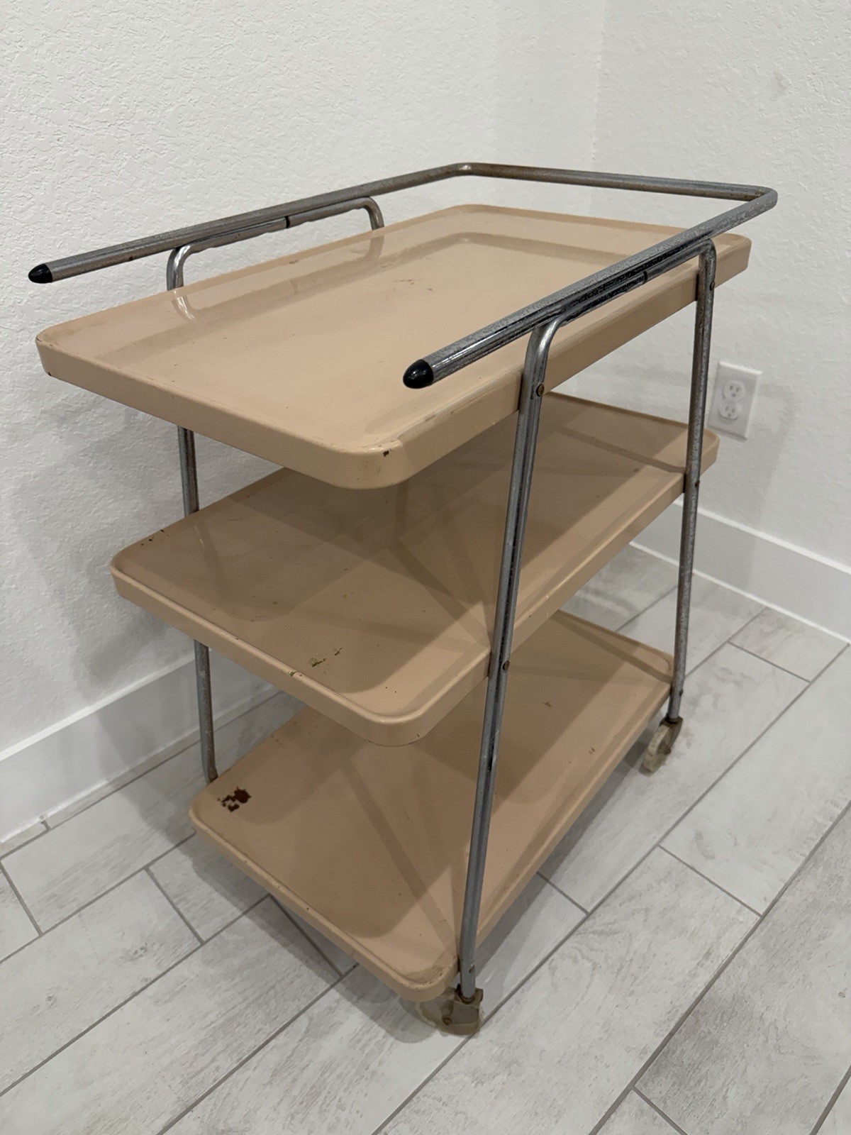 Vintage Cosco 3 Tier Cart Metal Rolling Bar Serving MCM Atomic Retro Beige Tan