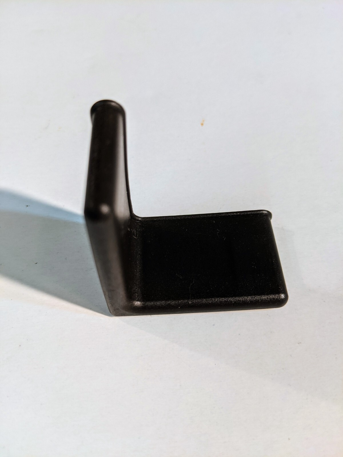 Bed Frame Gash Protector 1-1/2″ x 1-1/2″ Edge Corner End Covers/Caps (Set of 2)