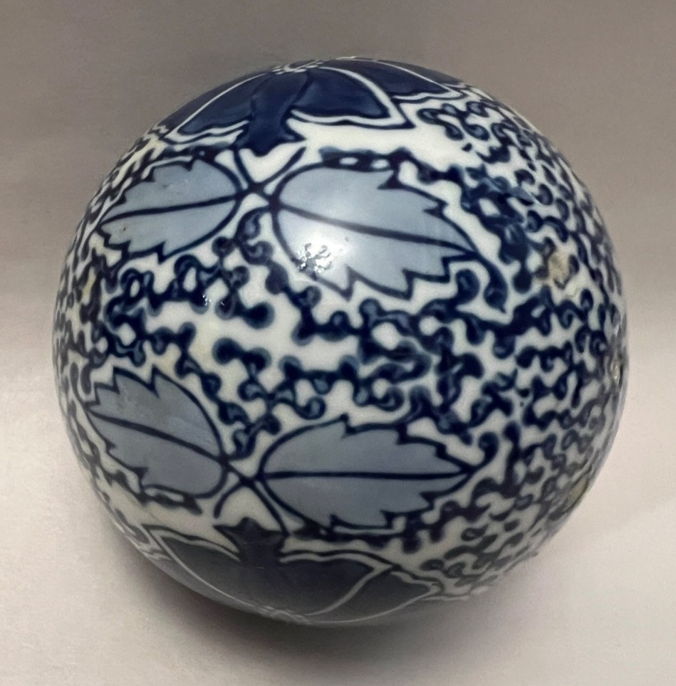One Vintage Porcelain Decorative Blue And White 3 Inch Ceramic Orb Carpet Ball