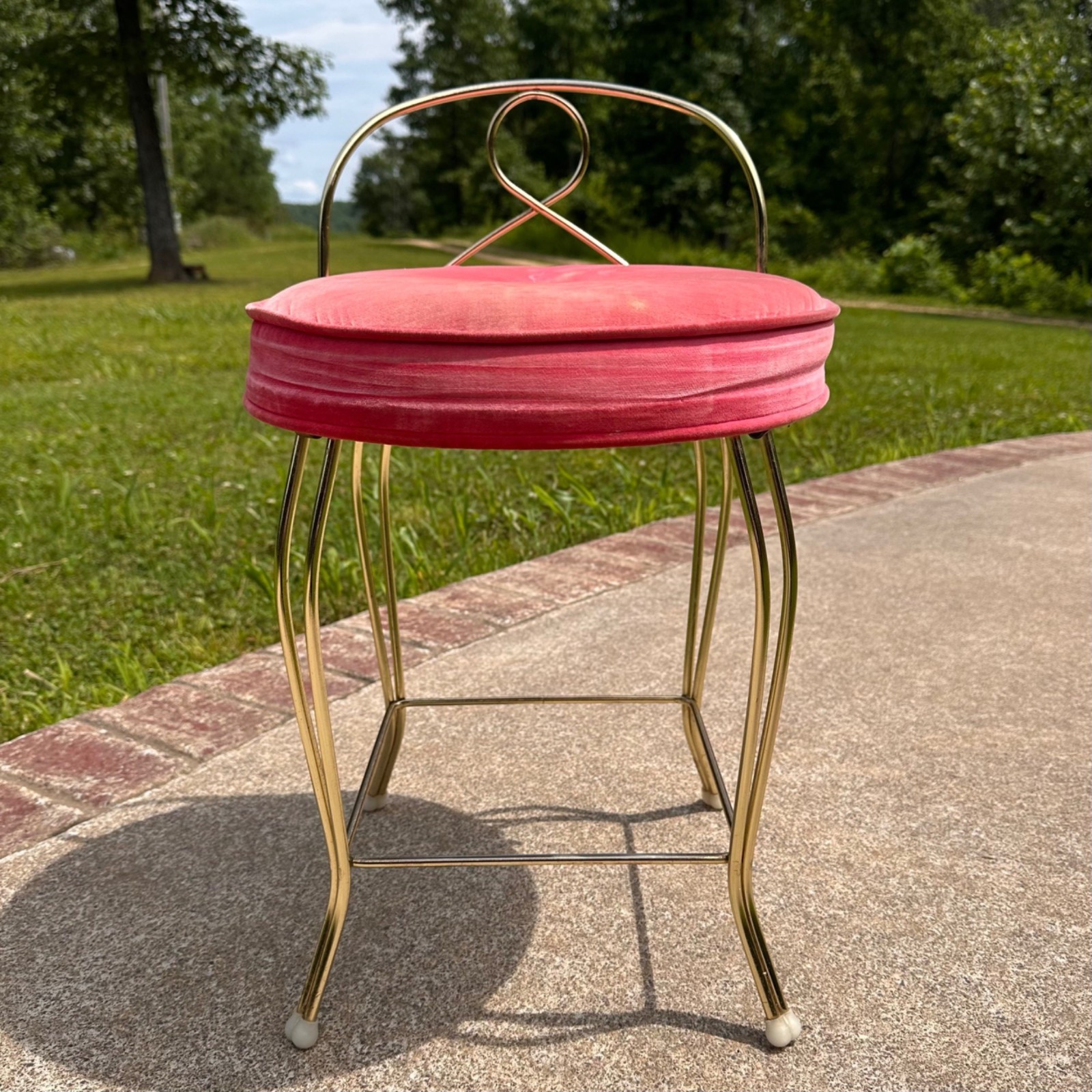 Vintage Pink Velvet Vanity Chair Hollywood Regency Stool Gold Metal Mid Century