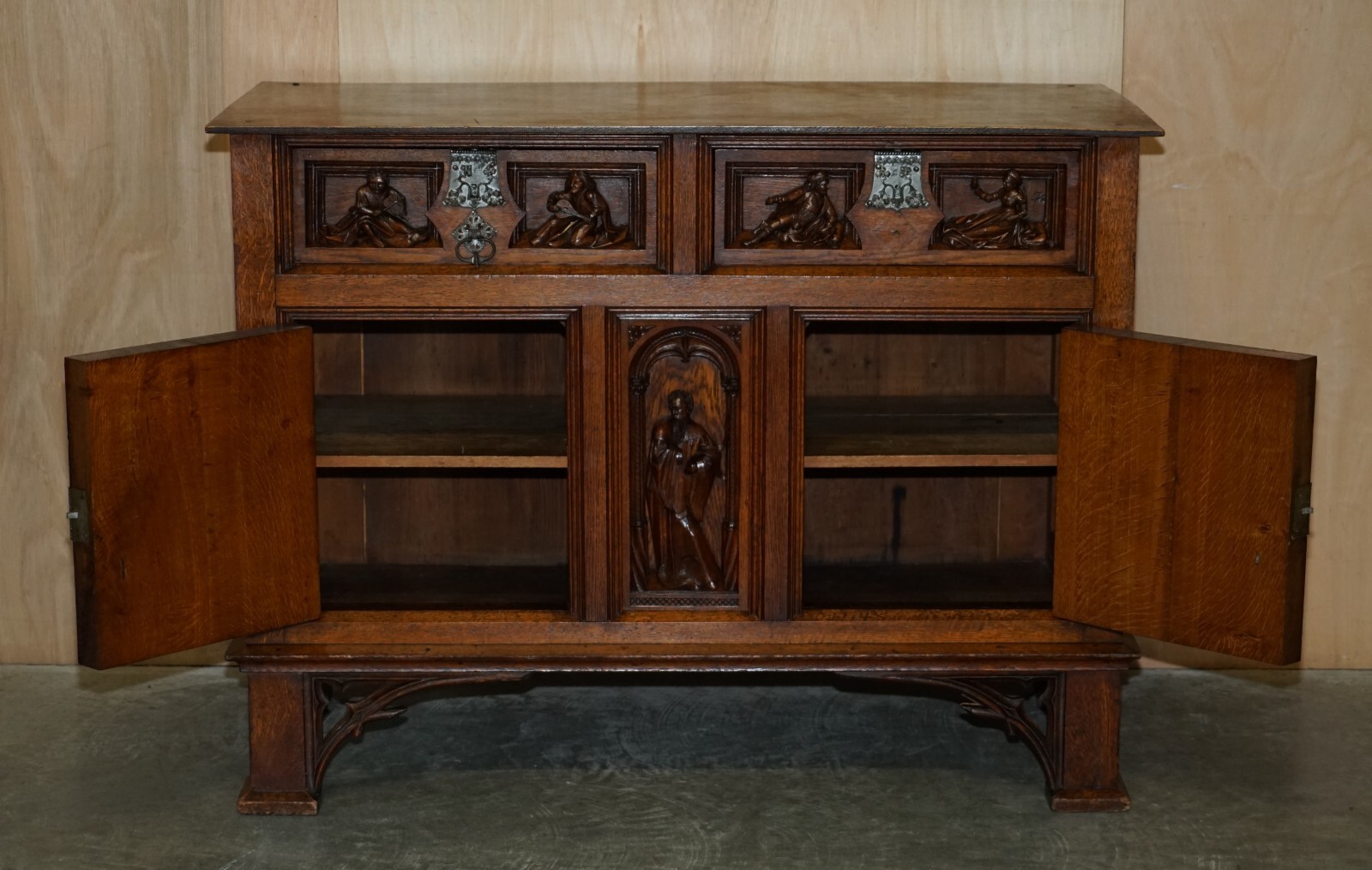EXQUISITE GOTHIC REVIVAL CIRCA 1860 HAND CARVED SIDEBOARD MUST SEE PICTURES