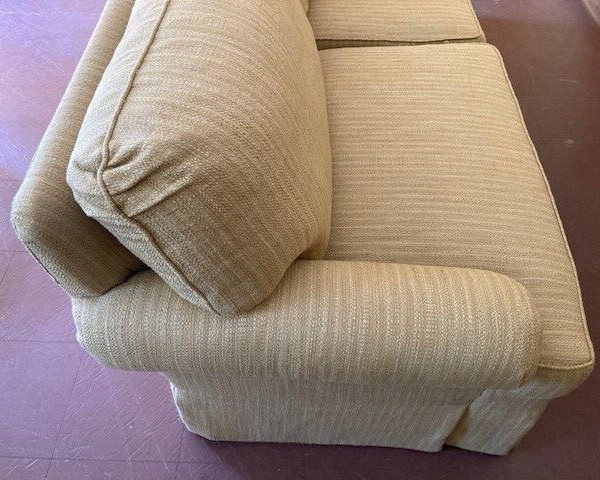HICKORY CHAIR CO. CAROLYN COLLECTION SOFA, MED. MAHOGANY, EX. COND, ORIG. OWNER