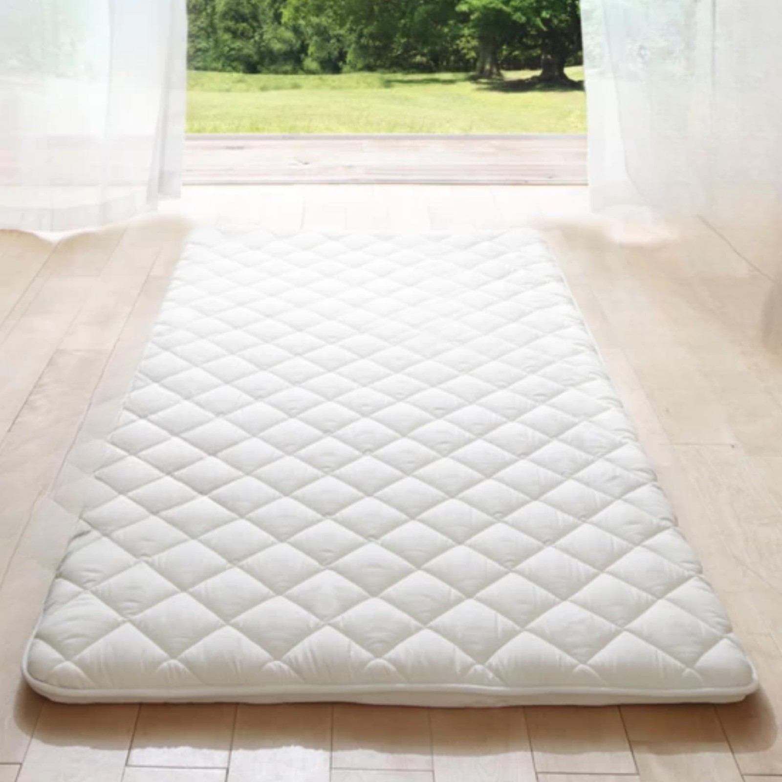 Japanese Futon Mattress, Made in Japan Twin (39″×78″) White, Foldable Floor L…