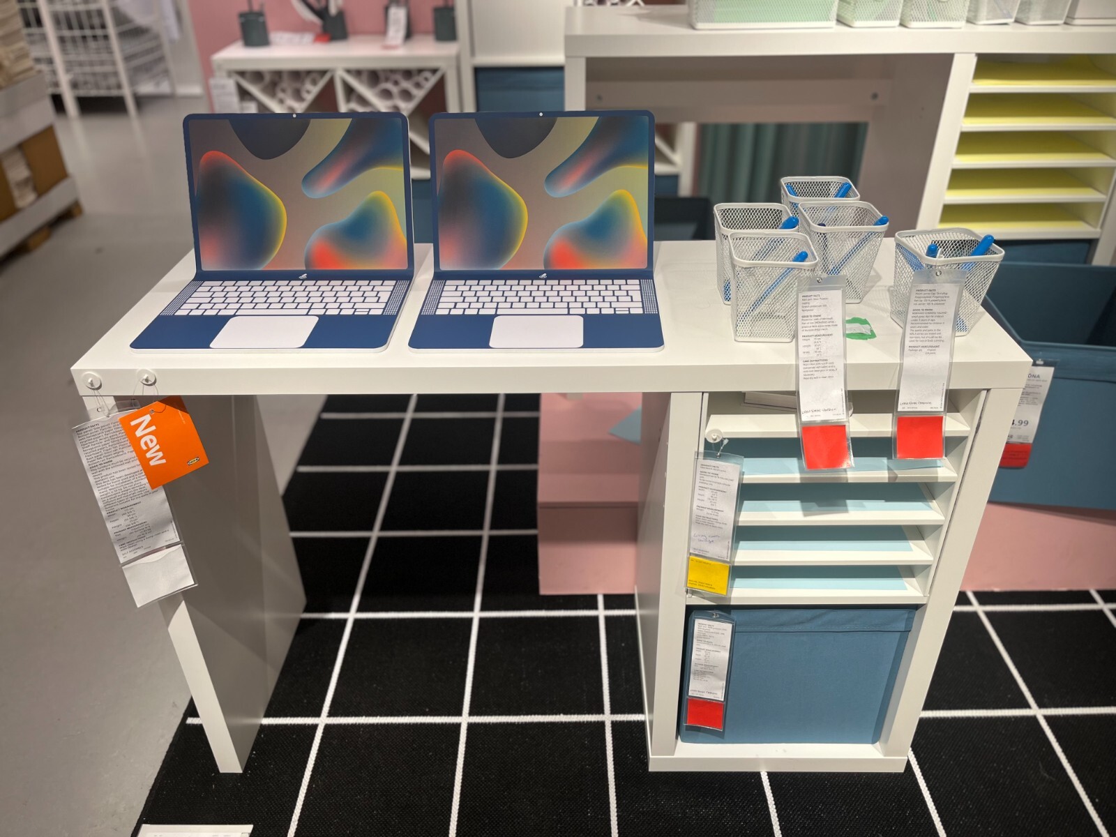 Brand New IKEA KALLAX White Desk 305.824.45