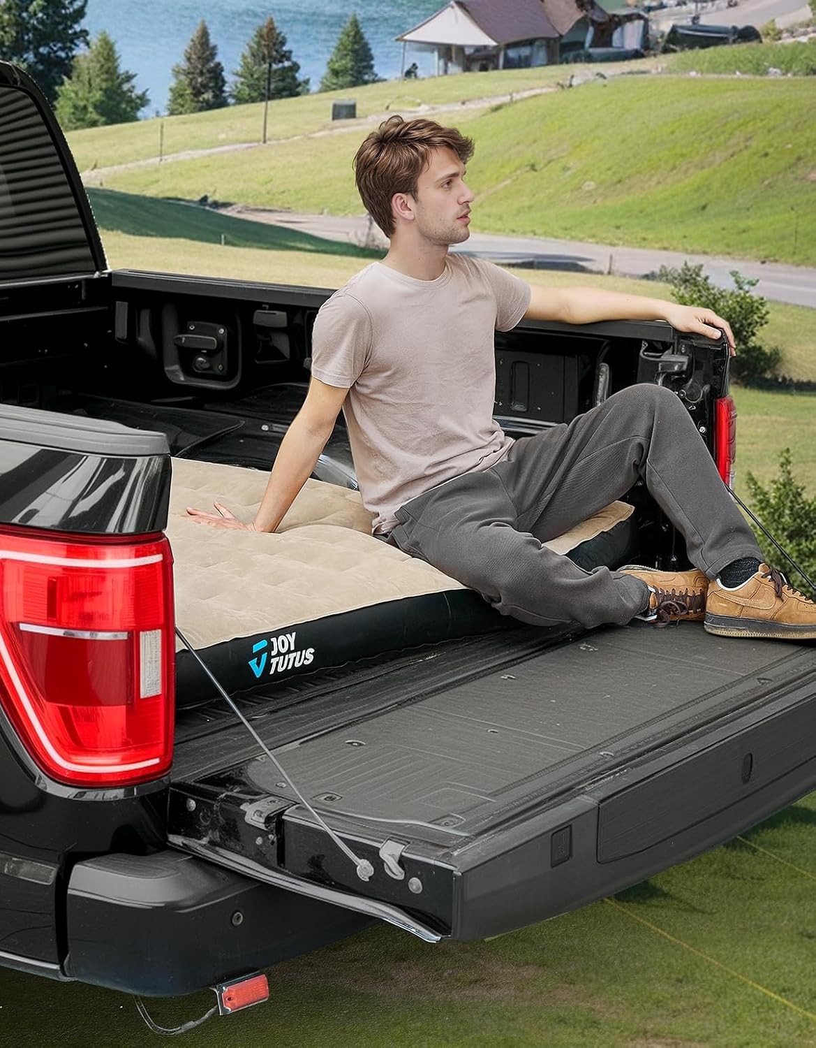 Colchón inflable para caja de camioneta 5.5–5.8 ft con bolsa y portavasos