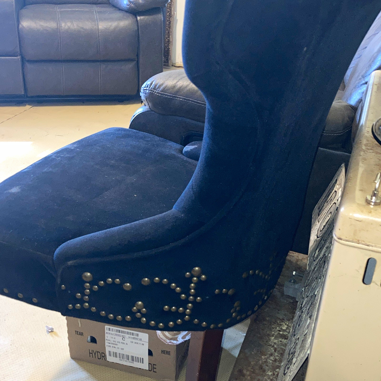Vintage Navy Blue Velvet Wingback Accent Chair – Tufted High Back Nailhead Trim