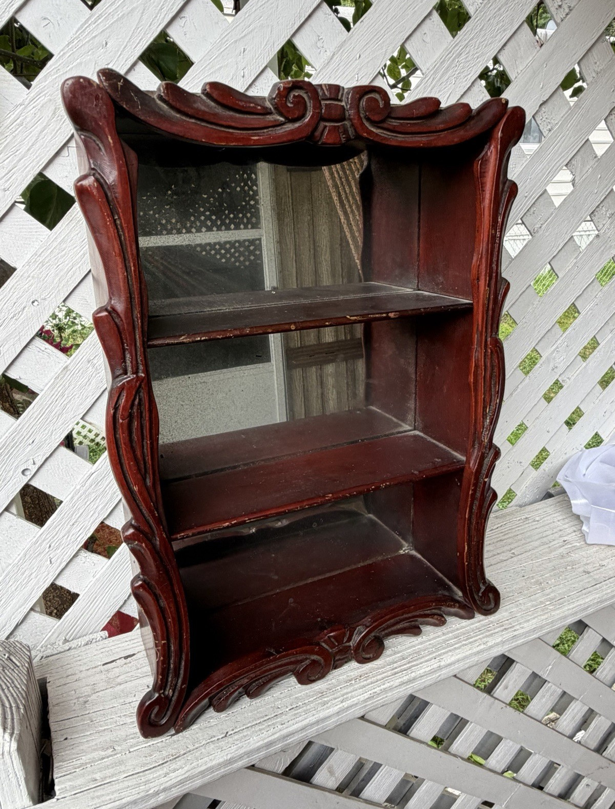 Old-style hanging shelf